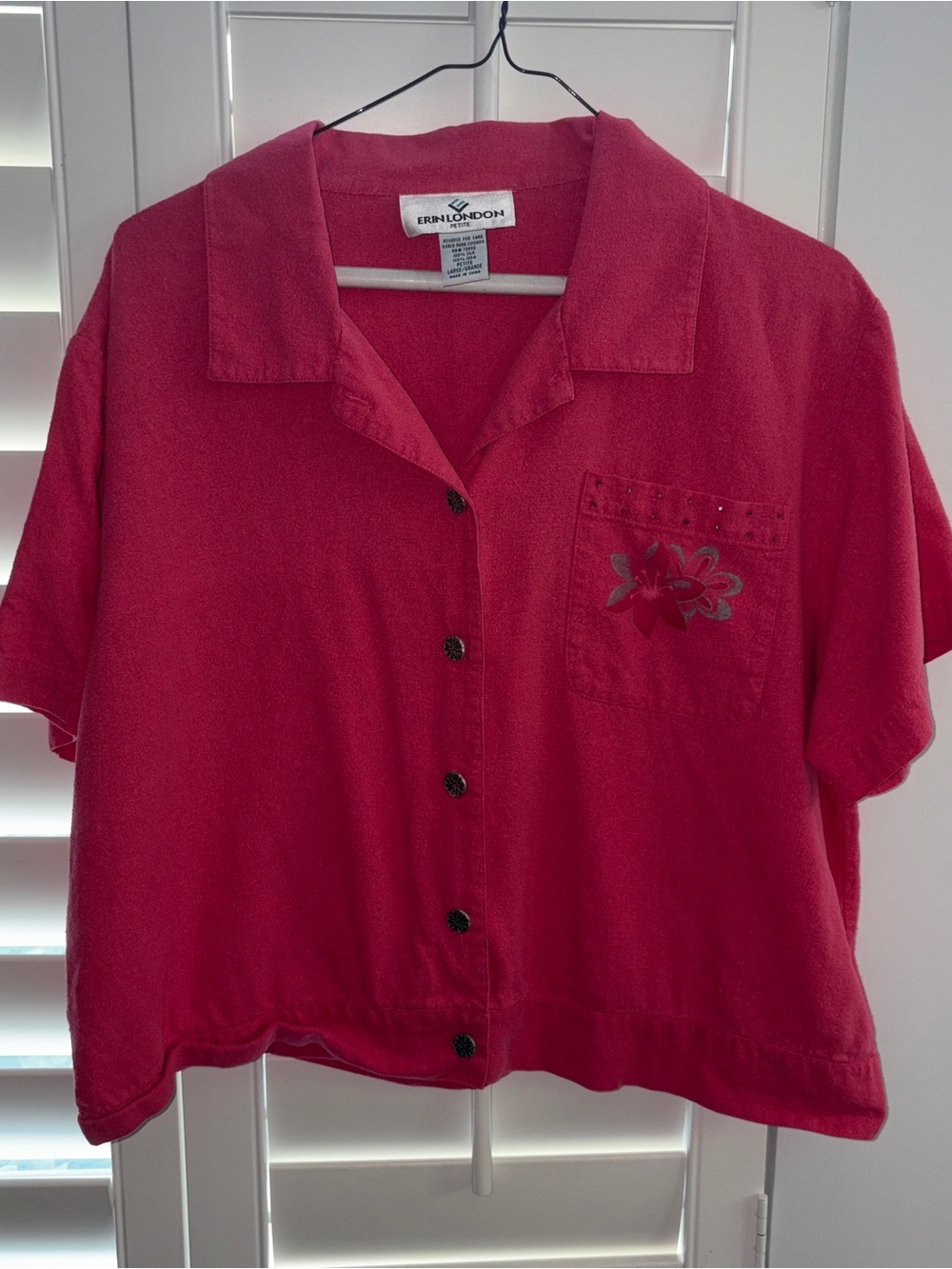 Women’s Vintage Pink Button Up Shirt Size: Petite L